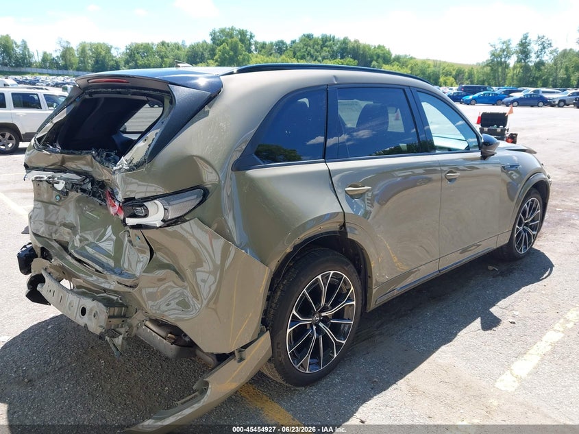 2025 Mazda Cx-70 VIN JM3KJDHC7S1104839 IAAI salvage auction — REAR END, Salvage Title, sold $12,175 on 2026-08-24 (photo 4)