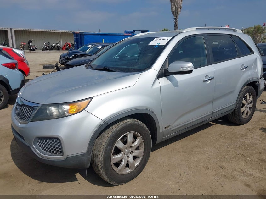 2012 Kia Sorento VIN 5XYKTDA27CG246212 IAAI salvage auction — REAR END, Salvage (California), sold $675 on 2026-07-08 (photo 2)