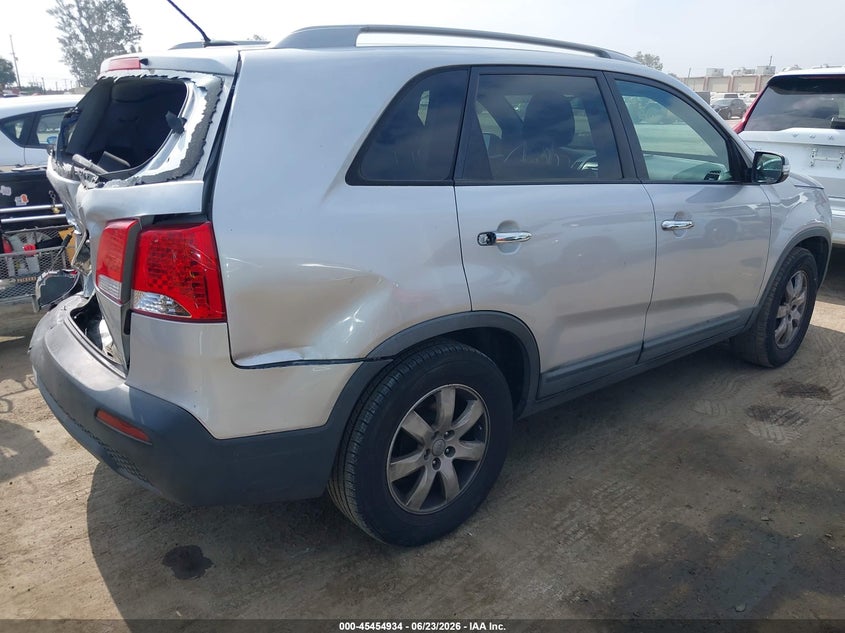 2012 Kia Sorento VIN 5XYKTDA27CG246212 IAAI salvage auction — REAR END, Salvage (California), sold $675 on 2026-07-08 (photo 4)