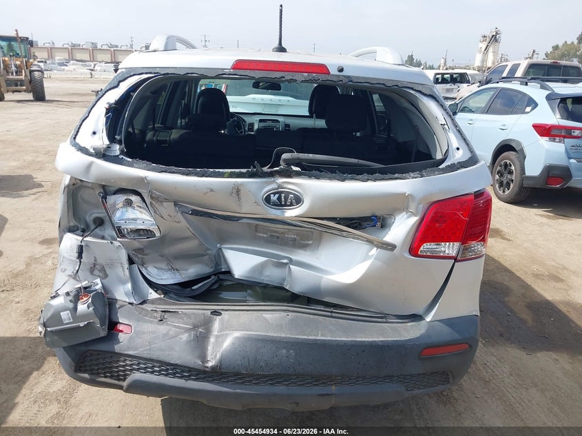 2012 Kia Sorento VIN 5XYKTDA27CG246212 IAAI salvage auction — REAR END, Salvage (California), sold $675 on 2026-07-08 (photo 6)