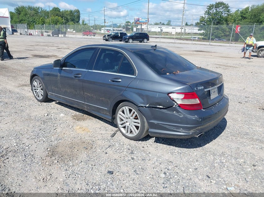 2009 Mercedes-benz C-klasse VIN WDDGF54X59R068679 IAAI salvage auction — REAR END, Salvage (North Carolina), sold $450 on 2026-08-07 (photo 3)