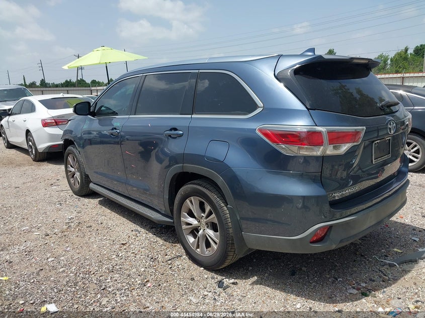 2015 Toyota Highlander VIN 5TDKKRFH4FS058123 IAAI salvage auction — FRONT END, Salvage (Texas), sold $7,600 on 2026-07-09 (photo 3)