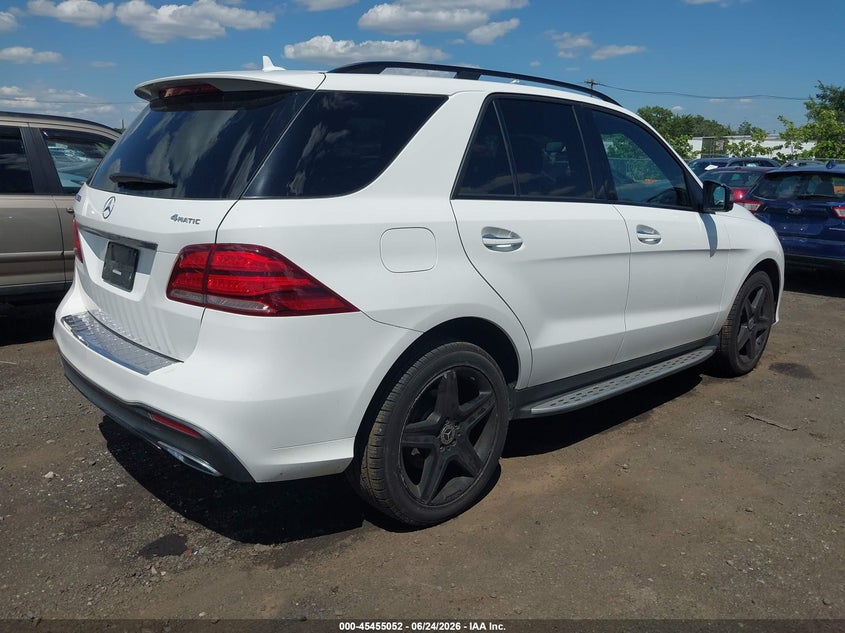 2018 Mercedes-benz Gle VIN 4JGDA5HB7JB060652 IAAI salvage auction — FRONT END, Salvage Title, sold $10,100 on 2026-07-29 (photo 4)