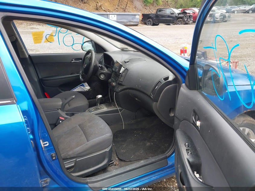 2010 Hyundai Elantra VIN KMHDC8AEXAU076509 IAAI salvage auction — NORMAL WEAR, Clear (Pennsylvania), sold $350 on 2026-07-21 (photo 5)