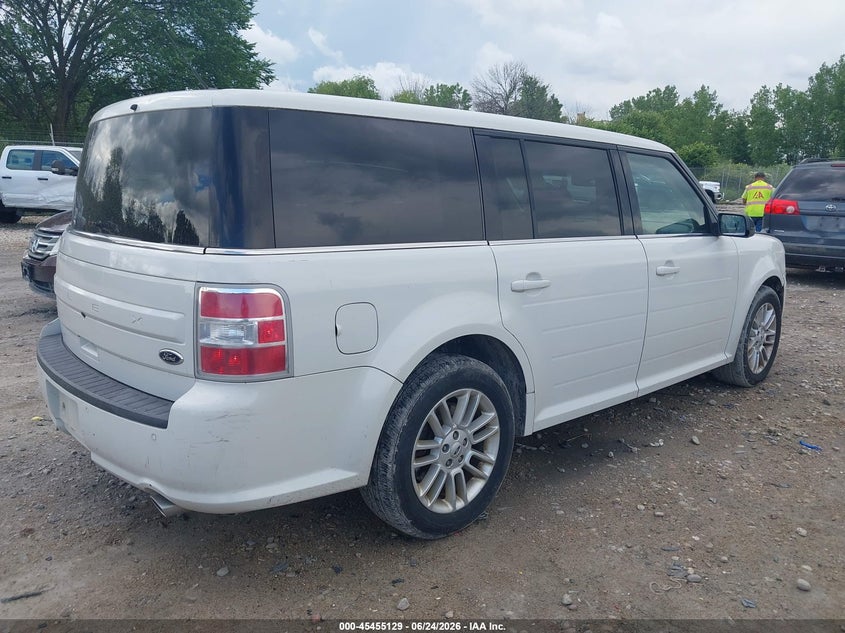 2013 Ford Flex VIN 2FMGK5C86DBD38624 IAAI salvage auction — NORMAL WEAR, Clear-Endorsement (Wisconsin), sold $350 on 2026-07-09 (photo 4)