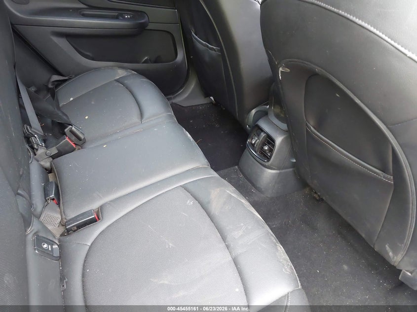2019 Mini Countryman VIN WMZYT3C59K3E94432 IAAI salvage auction — FRONT END, Salvage Title, sold $1,400 on 2026-07-23 (photo 8)