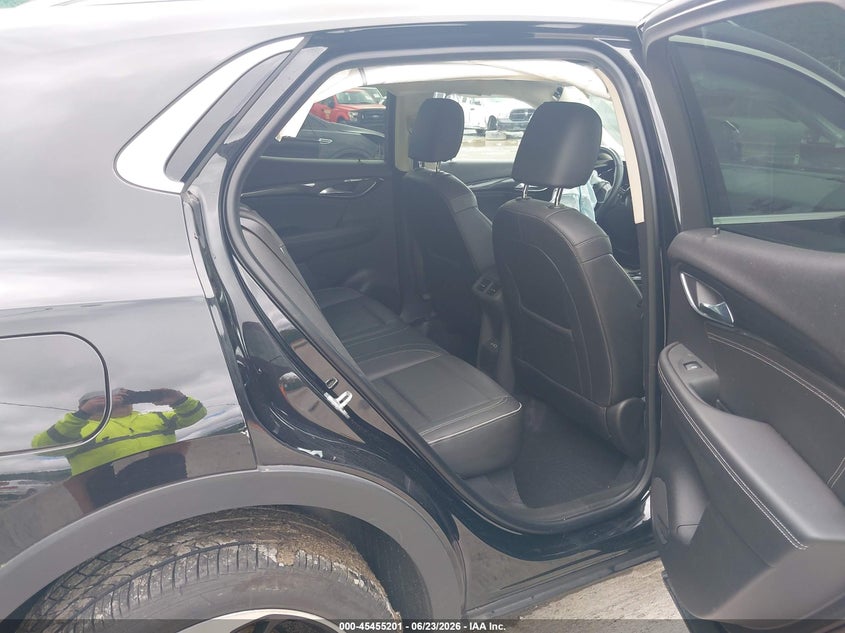2021 Buick Envision VIN LRBFZPR42MD193568 IAAI salvage auction — RIGHT FRONT, Wait Title, sold $4,800 on 2026-09-05 (photo 8)