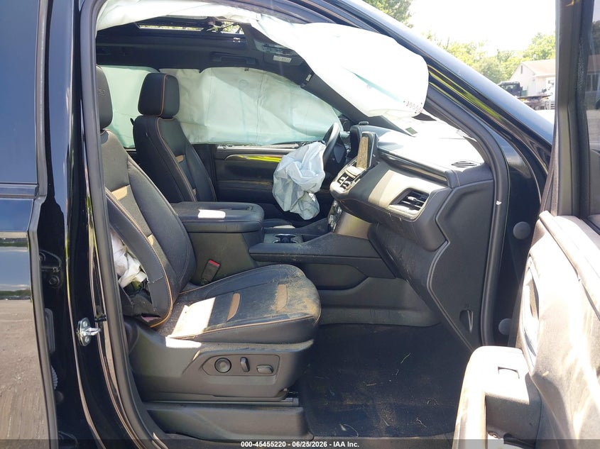 2023 Gmc Yukon VIN 1GKS2CKD4PR186933 IAAI salvage auction — FRONT & REAR, Salvage (Virginia), sold $11,950 on 2026-07-28 (photo 5)