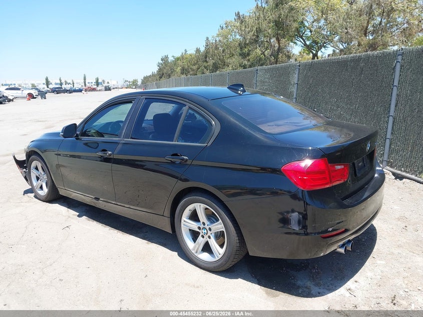 2015 BMW 3er VIN WBA3C1C57FK120342 IAAI salvage auction — FRONT END, Salvage (California), sold $1,425 on 2026-07-13 (photo 3)