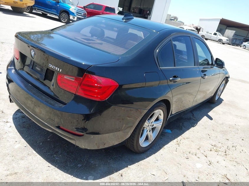 2015 BMW 3er VIN WBA3C1C57FK120342 IAAI salvage auction — FRONT END, Salvage (California), sold $1,425 on 2026-07-13 (photo 4)