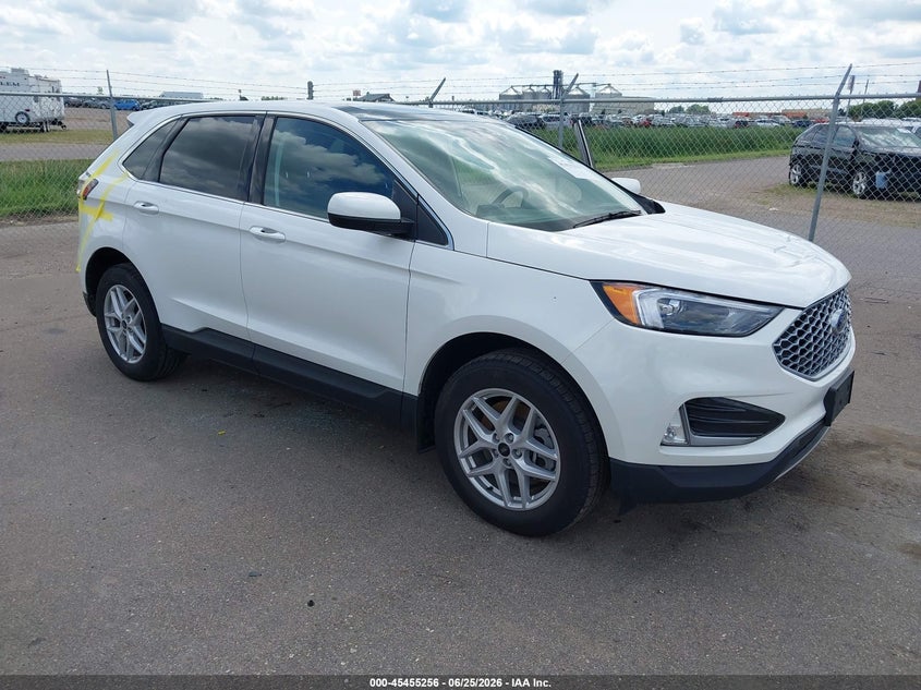 2024 Ford Edge VIN 2FMPK4J91RBB09569 — IAAI salvage auction photo