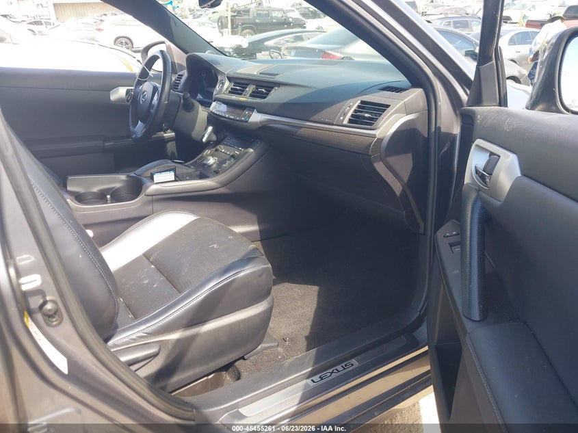 2012 Lexus Ct VIN JTHKD5BH6C2049739 IAAI salvage auction — UNDERCARRIAGE, Salvage (California), sold $1,950 on 2026-07-15 (photo 5)