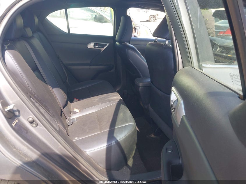 2012 Lexus Ct VIN JTHKD5BH6C2049739 IAAI salvage auction — UNDERCARRIAGE, Salvage (California), sold $1,950 on 2026-07-15 (photo 8)