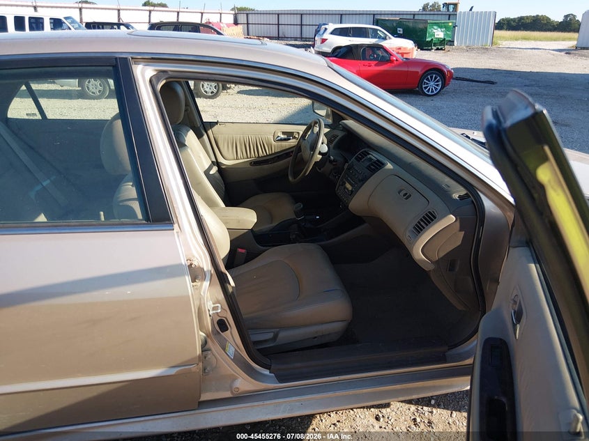 2001 Honda Accord VIN JHMCG55651C012923 IAAI salvage auction — LEFT SIDE, Clear (Arkansas), sold $450 on 2026-08-01 (photo 5)