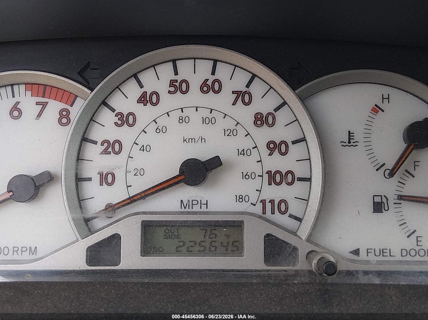 2005 Toyota Corolla VIN 1NXBR32E55Z500952 IAAI salvage auction — NORMAL WEAR, Salvage (California), sold $425 on 2026-07-09 (photo 7)