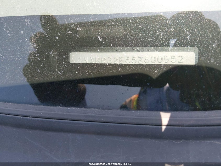 2005 Toyota Corolla VIN 1NXBR32E55Z500952 IAAI salvage auction — NORMAL WEAR, Salvage (California), sold $425 on 2026-07-09 (photo 9)