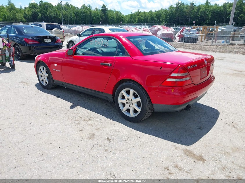 2000 Mercedes-benz Slk-klasse VIN WDBKK47FXYF147499 IAAI salvage auction — NORMAL WEAR, Original (Maine), sold $1,525 on 2026-07-06 (photo 3)