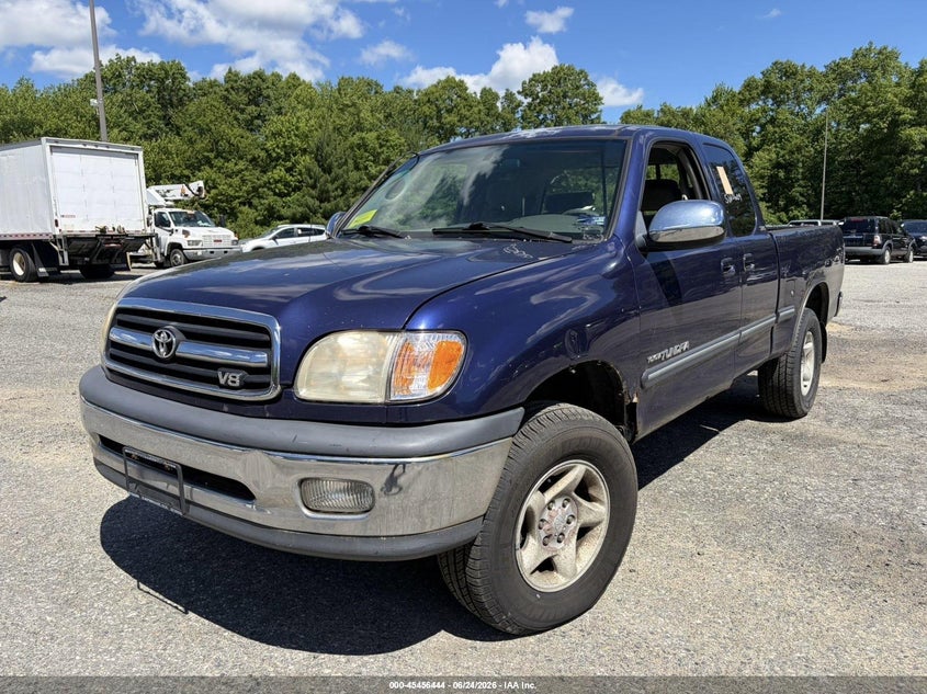 2000 Toyota Tundra VIN 5TBBT4410YS034872 IAAI salvage auction — NORMAL WEAR, Clear (Massachusetts), sold $1,200 on 2026-07-29 (photo 2)