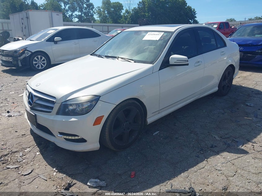 2011 Mercedes-benz C-klasse VIN WDDGF5EB7BR177167 IAAI salvage auction — REAR END, Salvage (Georgia), sold $1,300 on 2026-07-29 (photo 2)