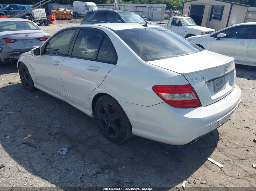 2011 Mercedes-benz C-klasse VIN WDDGF5EB7BR177167 IAAI salvage auction — REAR END, Salvage (Georgia), sold $1,300 on 2026-07-29 (photo 3)