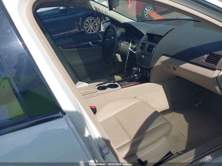 2011 Mercedes-benz C-klasse VIN WDDGF5EB7BR177167 IAAI salvage auction — REAR END, Salvage (Georgia), sold $1,300 on 2026-07-29 (photo 5)