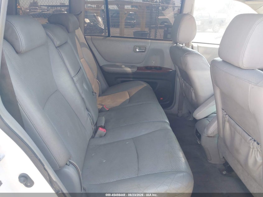 2006 Toyota Highlander hybrid VIN JTEEW21A860003238 IAAI salvage auction — NORMAL WEAR, Clear - Dealer Only (California), sold $925 on 2026-07-07 (photo 8)