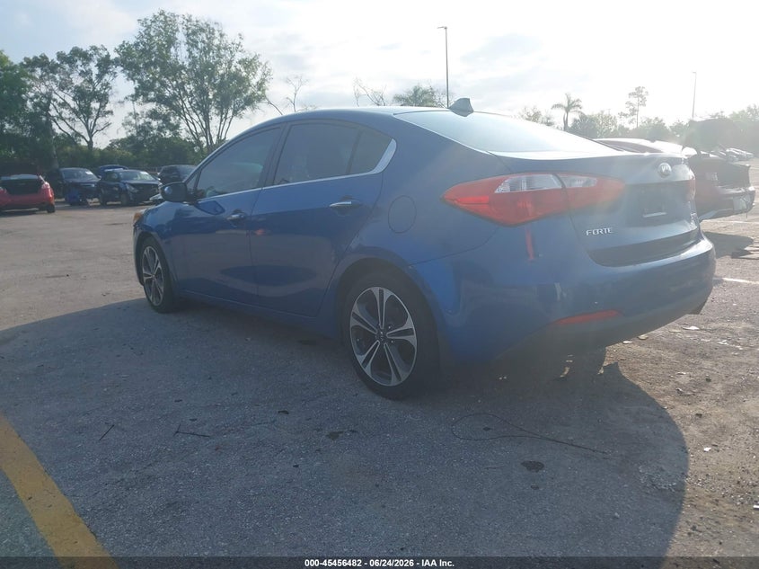 2014 Kia Forte VIN KNAFX4A83E5077938 IAAI salvage auction — FRONT END, Salvage Title, sold $1,850 on 2026-07-20 (photo 3)