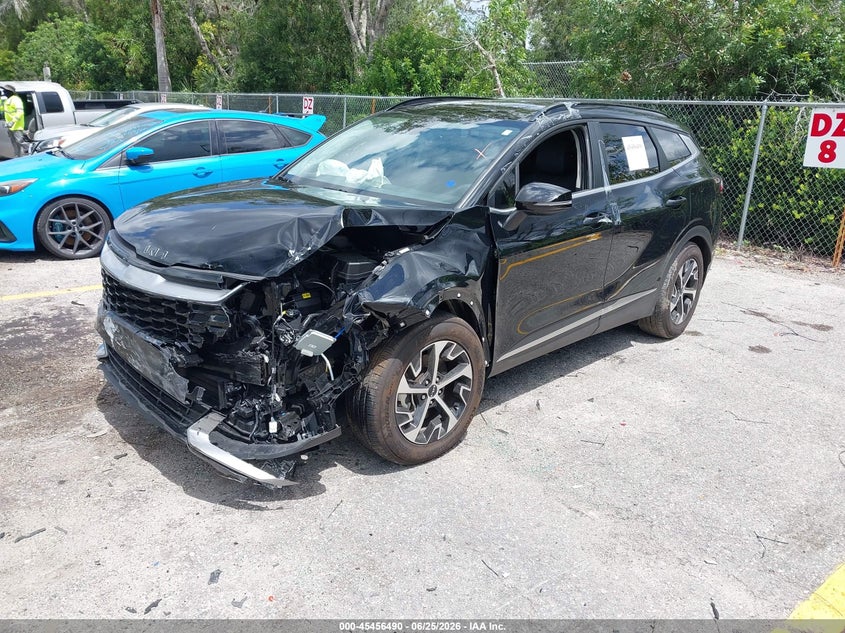 2025 Kia Sportage VIN 5XYK33DF2SG291047 IAAI salvage auction — LEFT FRONT, Rebuildable (Florida), sold $6,850 on 2026-07-29 (photo 2)