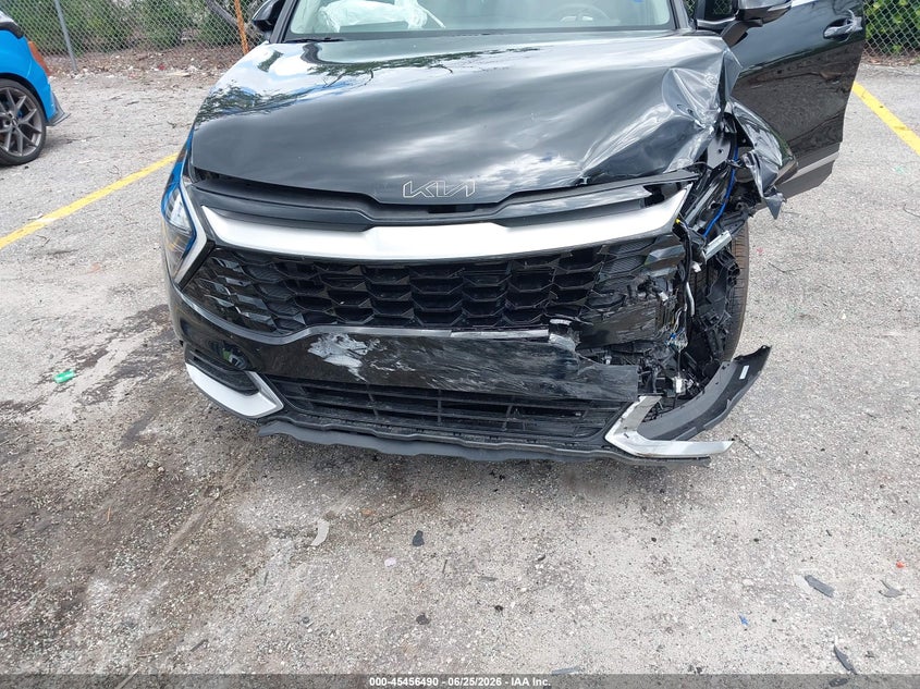 2025 Kia Sportage VIN 5XYK33DF2SG291047 IAAI salvage auction — LEFT FRONT, Rebuildable (Florida), sold $6,850 on 2026-07-29 (photo 6)