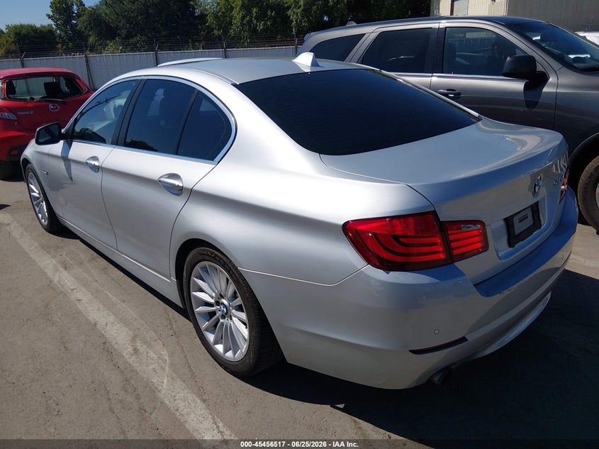 2011 BMW 5 series VIN WBAFR7C57BC608421 IAAI salvage auction — NORMAL WEAR, Clear (California), sold $625 on 2026-07-28 (photo 3)