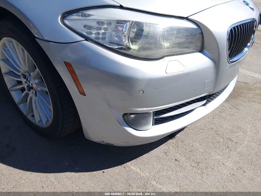 2011 BMW 5 series VIN WBAFR7C57BC608421 IAAI salvage auction — NORMAL WEAR, Clear (California), sold $625 on 2026-07-28 (photo 6)