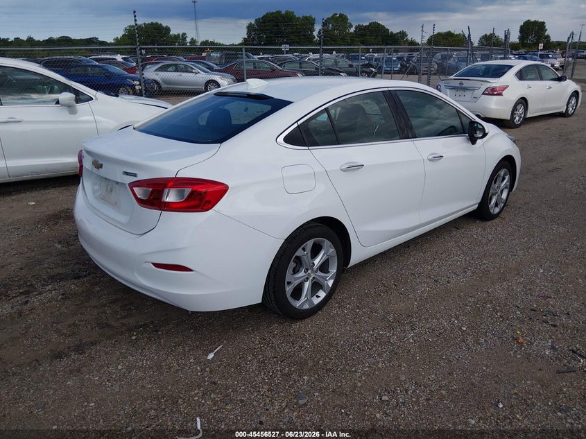 2017 Chevrolet Cruze VIN 1G1BF5SM8H7190937 IAAI salvage auction — LEFT FRONT, Salvage (Illinois), sold $1,550 on 2026-07-25 (photo 4)