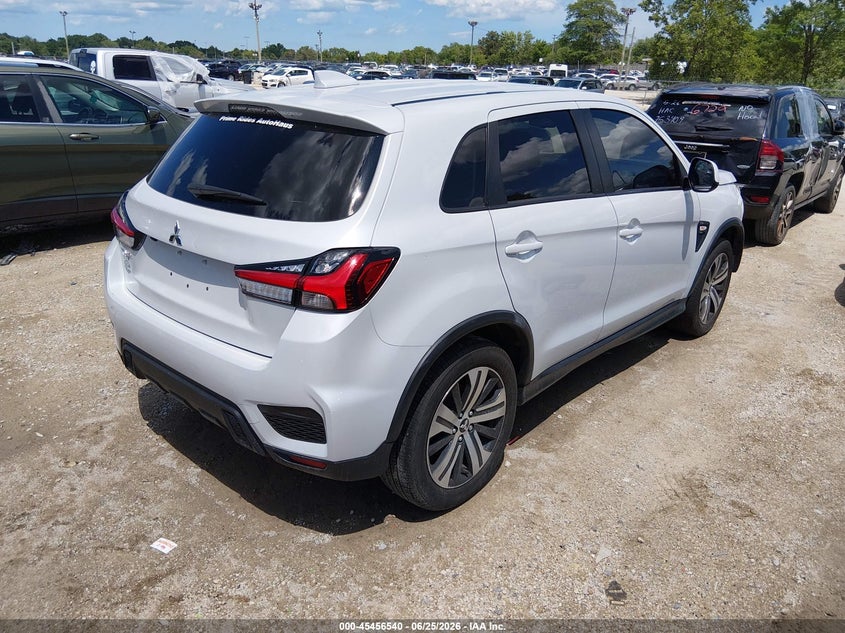2023 Mitsubishi Outlander VIN JA4ARUAU5PU017201 IAAI salvage auction — FRONT END, Salvage (Illinois), sold $7,700 on 2026-07-28 (photo 4)