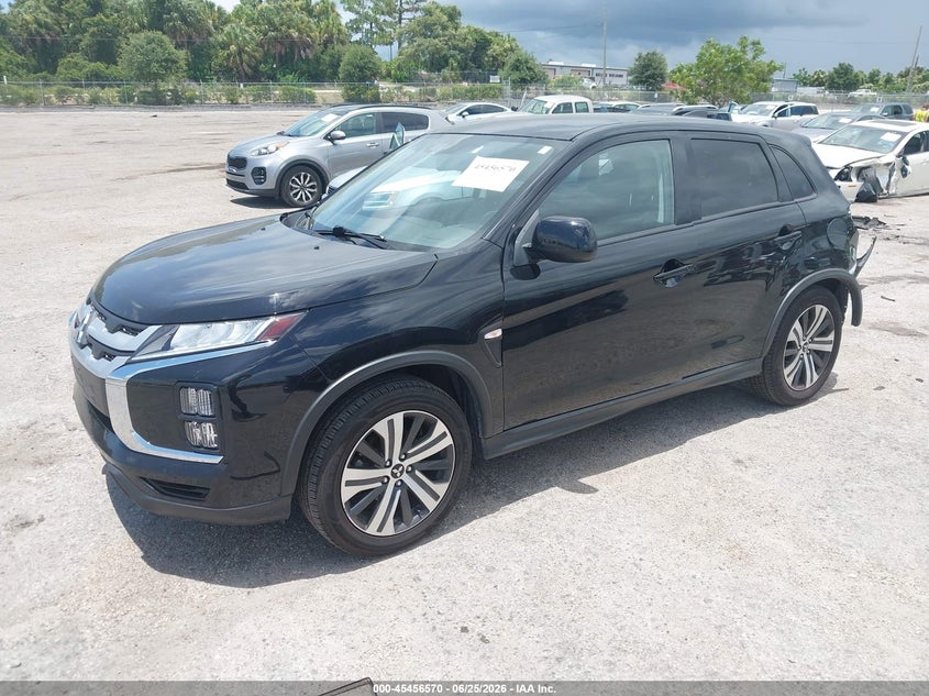 2024 Mitsubishi Outlander VIN JA4ARUAU9RU010447 IAAI salvage auction — REAR END, Rebuildable (Florida), sold $4,100 on 2026-07-30 (photo 2)