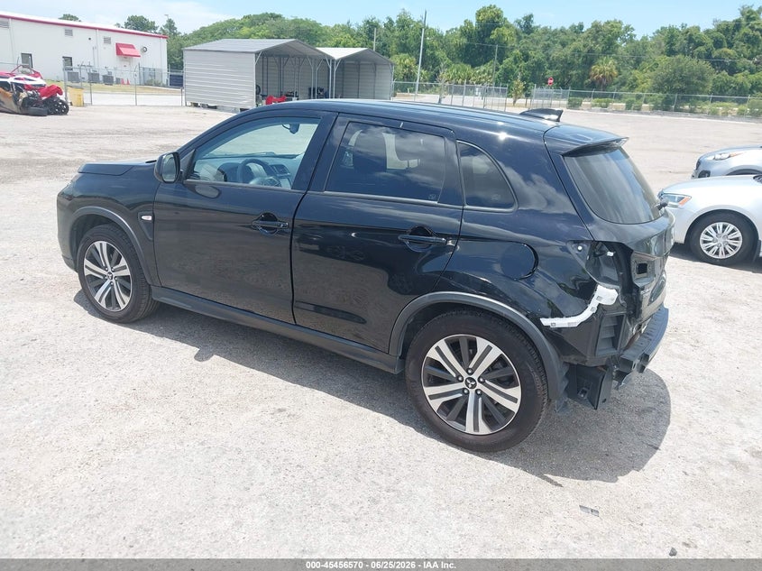 2024 Mitsubishi Outlander VIN JA4ARUAU9RU010447 IAAI salvage auction — REAR END, Rebuildable (Florida), sold $4,100 on 2026-07-30 (photo 3)