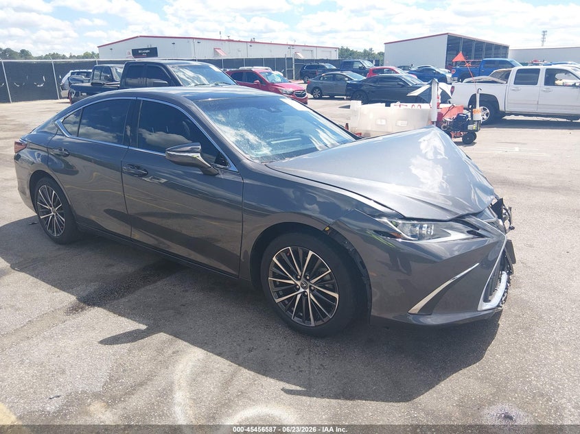 2022 Lexus ES VIN 58ADZ1B12NU118932 IAAI salvage auction — FRONT END, Salvage (South Carolina), sold $15,300 on 2026-07-29 (photo 1)