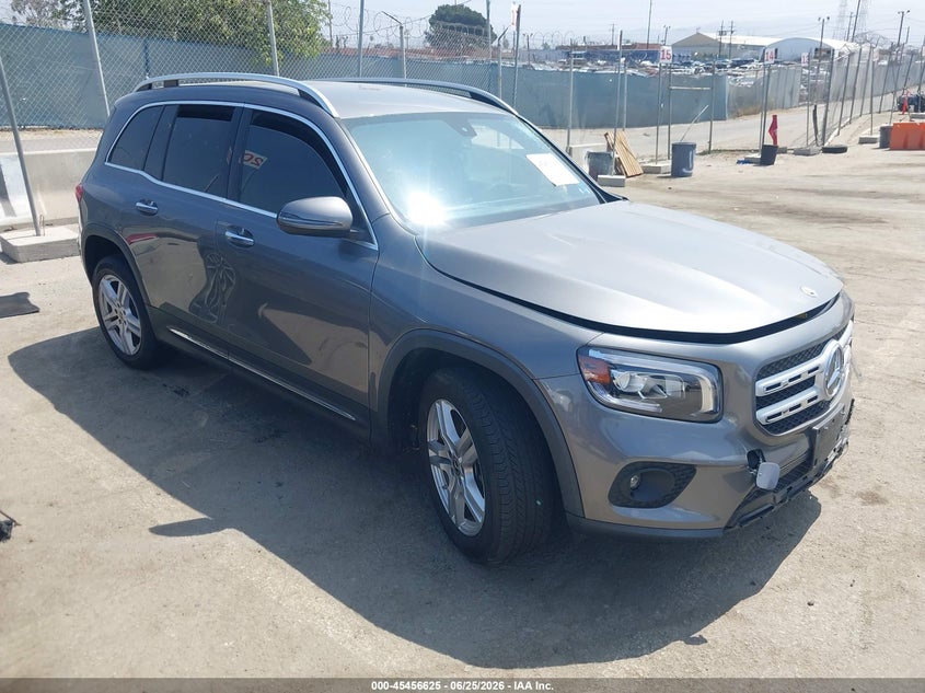 2023 Mercedes-benz Glb VIN W1N4M4HB2PW270477 IAAI salvage auction — FRONT END, Salvage (California), sold $8,000 on 2026-07-29 (photo 1)