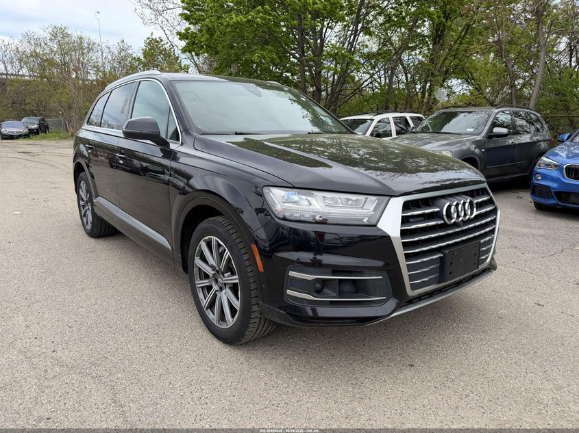 2019 Audi Q7 VIN WA1LAAF7XKD008942 IAAI salvage auction — NORMAL WEAR, Clear (New York), sold $6,625 on 2026-07-29 (photo 1)