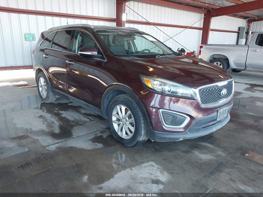 2017 Kia Sorento VIN 5XYPG4A52HG222007 IAAI salvage auction — NORMAL WEAR, Clear - Dealer Only (California), sold $1,450 on 2026-07-28 (photo 1)