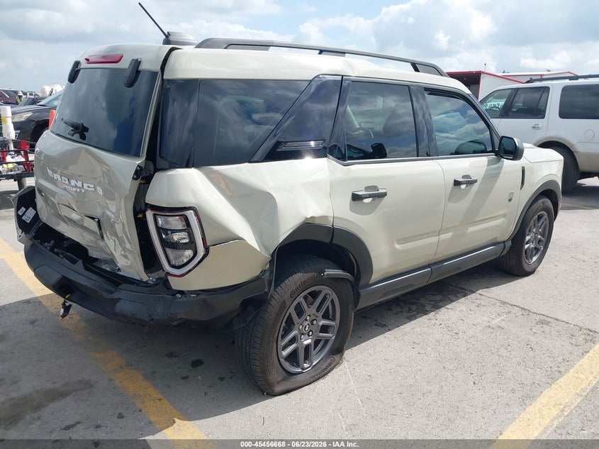 2025 Ford Bronco sport VIN 3FMCR9BN7SRF23403 IAAI salvage auction — REAR END, Salvage Title, sold $10,100 on 2026-07-30 (photo 4)