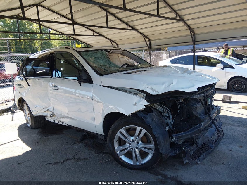 2013 Mercedes-benz M-klasse VIN 4JGDA5HB2DA237439 IAAI salvage auction — ALL OVER, Salvage (Connecticut), sold $1,350 on 2026-08-23 (photo 1)