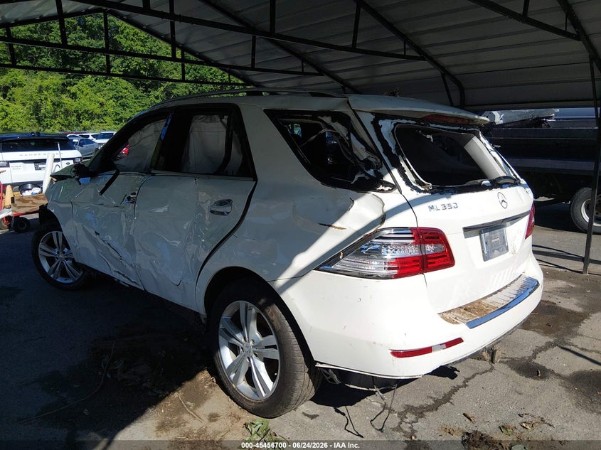 2013 Mercedes-benz M-klasse VIN 4JGDA5HB2DA237439 IAAI salvage auction — ALL OVER, Salvage (Connecticut), sold $1,350 on 2026-08-23 (photo 3)
