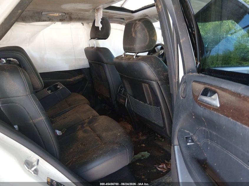 2013 Mercedes-benz M-klasse VIN 4JGDA5HB2DA237439 IAAI salvage auction — ALL OVER, Salvage (Connecticut), sold $1,350 on 2026-08-23 (photo 8)