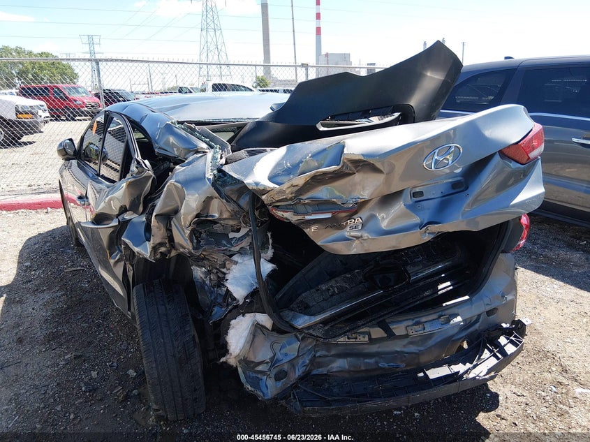 2017 Hyundai Elantra VIN KMHD74LF3HU112912 IAAI salvage auction — REAR END, Clear (Indiana), sold $800 on 2026-07-22 (photo 6)