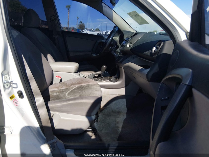 2008 Toyota Rav4 VIN JTMZK33VX85016957 IAAI salvage auction — NORMAL WEAR, Clear (Nevada), sold $650 on 2026-07-17 (photo 5)