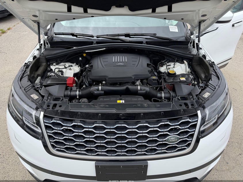 2018 Land rover Range rover velar VIN SALYB2RV4JA753882 IAAI salvage auction — NORMAL WEAR, Clear (Massachusetts), sold $6,425 on 2026-07-29 (photo 9)