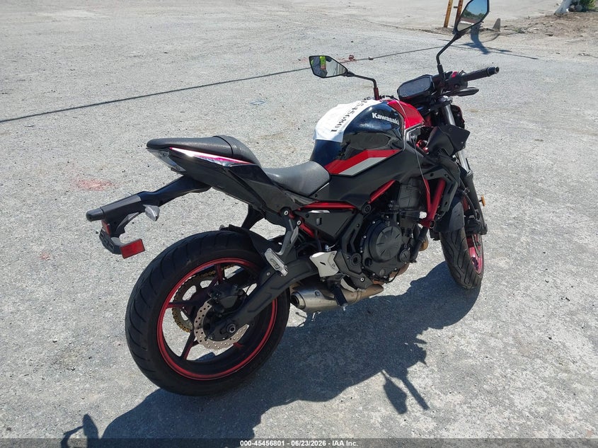 2024 Kawasaki Er VIN ML5EREN14RDAB1933 IAAI salvage auction — FRONT END, Salvage (California), sold $1,850 on 2026-07-15 (photo 4)