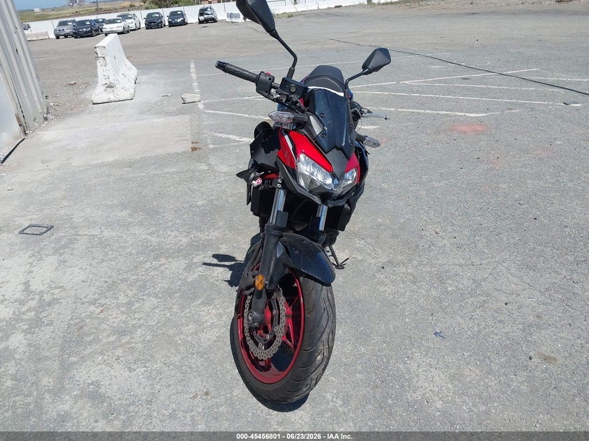 2024 Kawasaki Er VIN ML5EREN14RDAB1933 IAAI salvage auction — FRONT END, Salvage (California), sold $1,850 on 2026-07-15 (photo 5)