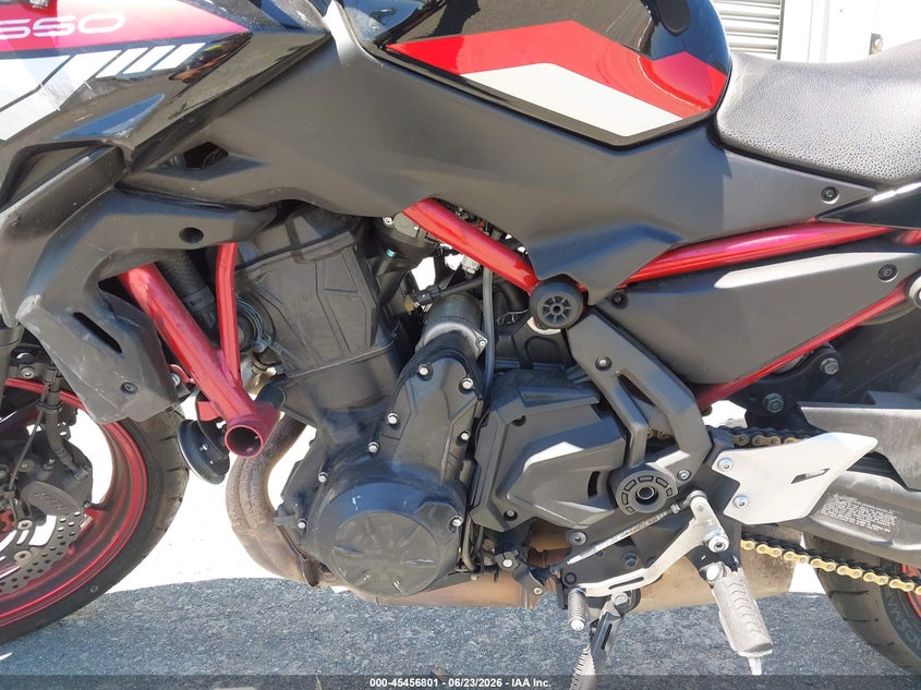 2024 Kawasaki Er VIN ML5EREN14RDAB1933 IAAI salvage auction — FRONT END, Salvage (California), sold $1,850 on 2026-07-15 (photo 9)