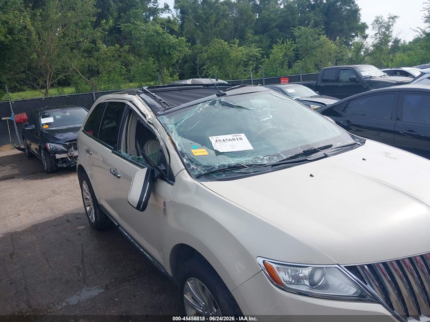 2015 Lincoln Mkx VIN 2LMDJ8JK1FBL31819 IAAI salvage auction — ROLLOVER, Salvage (Kansas), sold $550 on 2026-07-12 (photo 6)